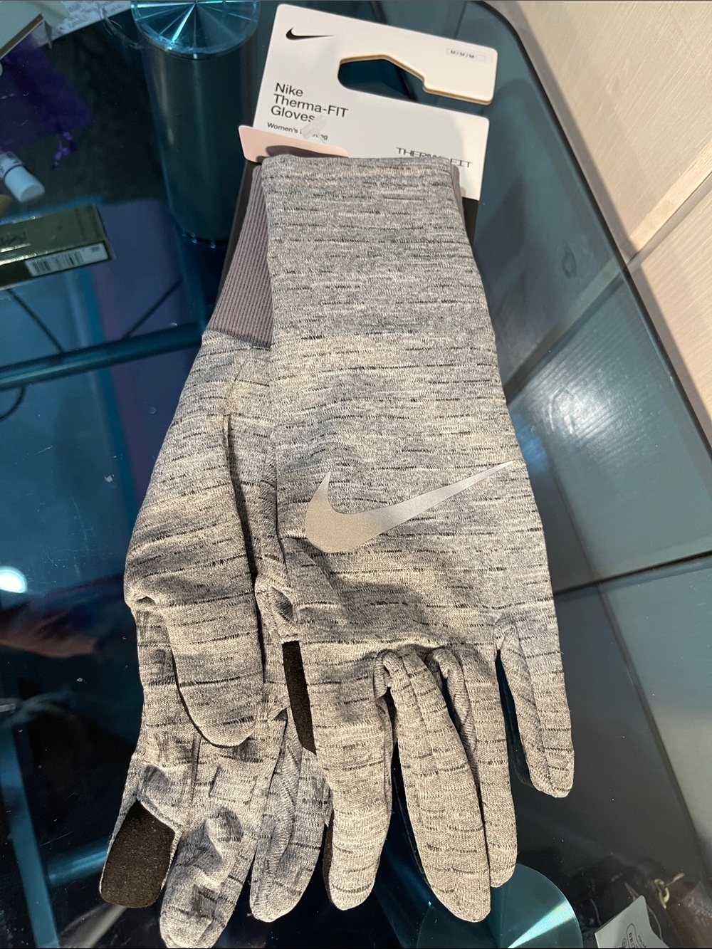 Nike Therma-FIT Women's Heathered Grey Running Gloves with Reflective Swoosh NWT